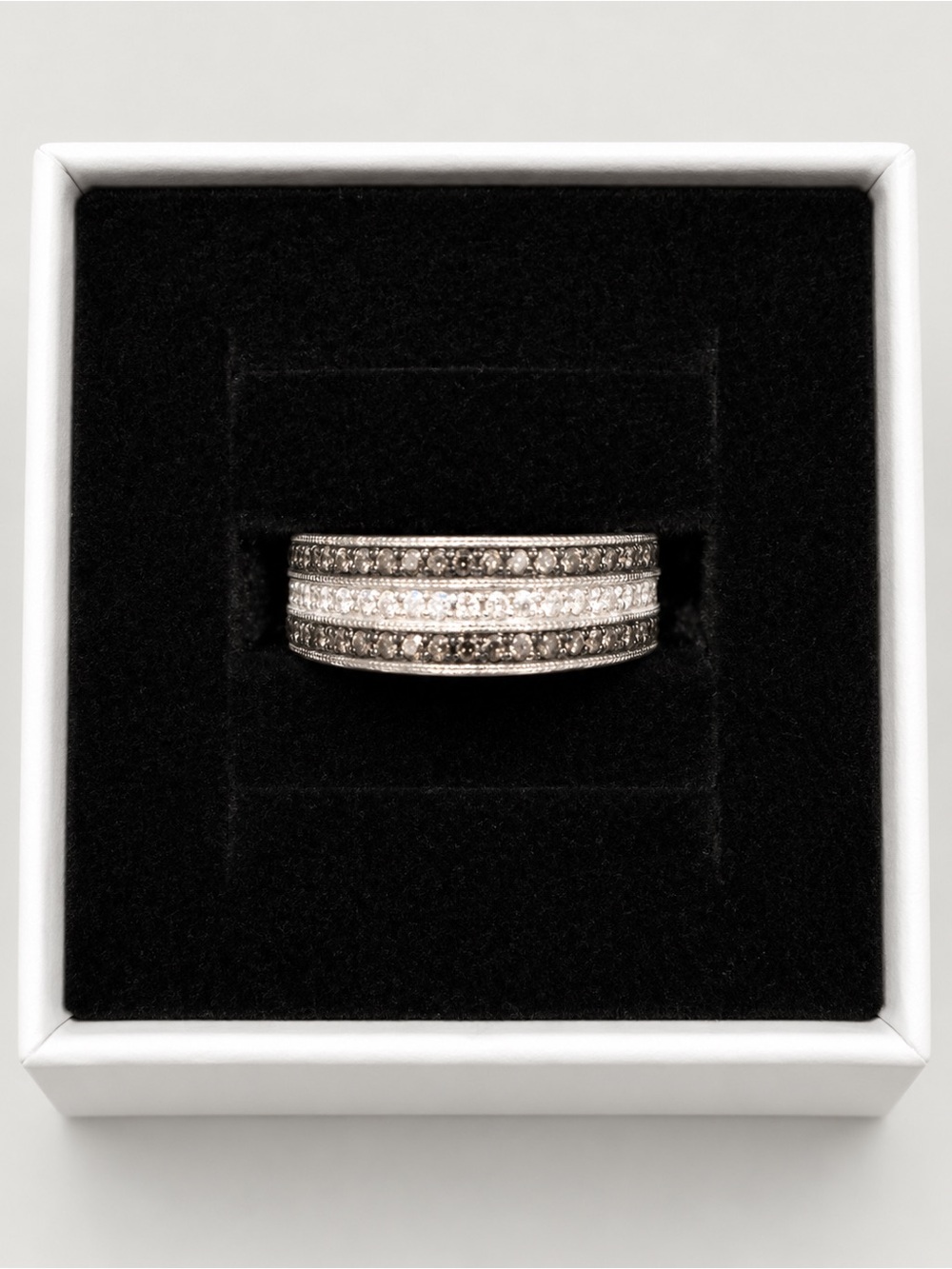 Sterling Silver 925 Black&White Oreo Diamond Ring Sz 7 Natural Diamond 0.05 CTTW